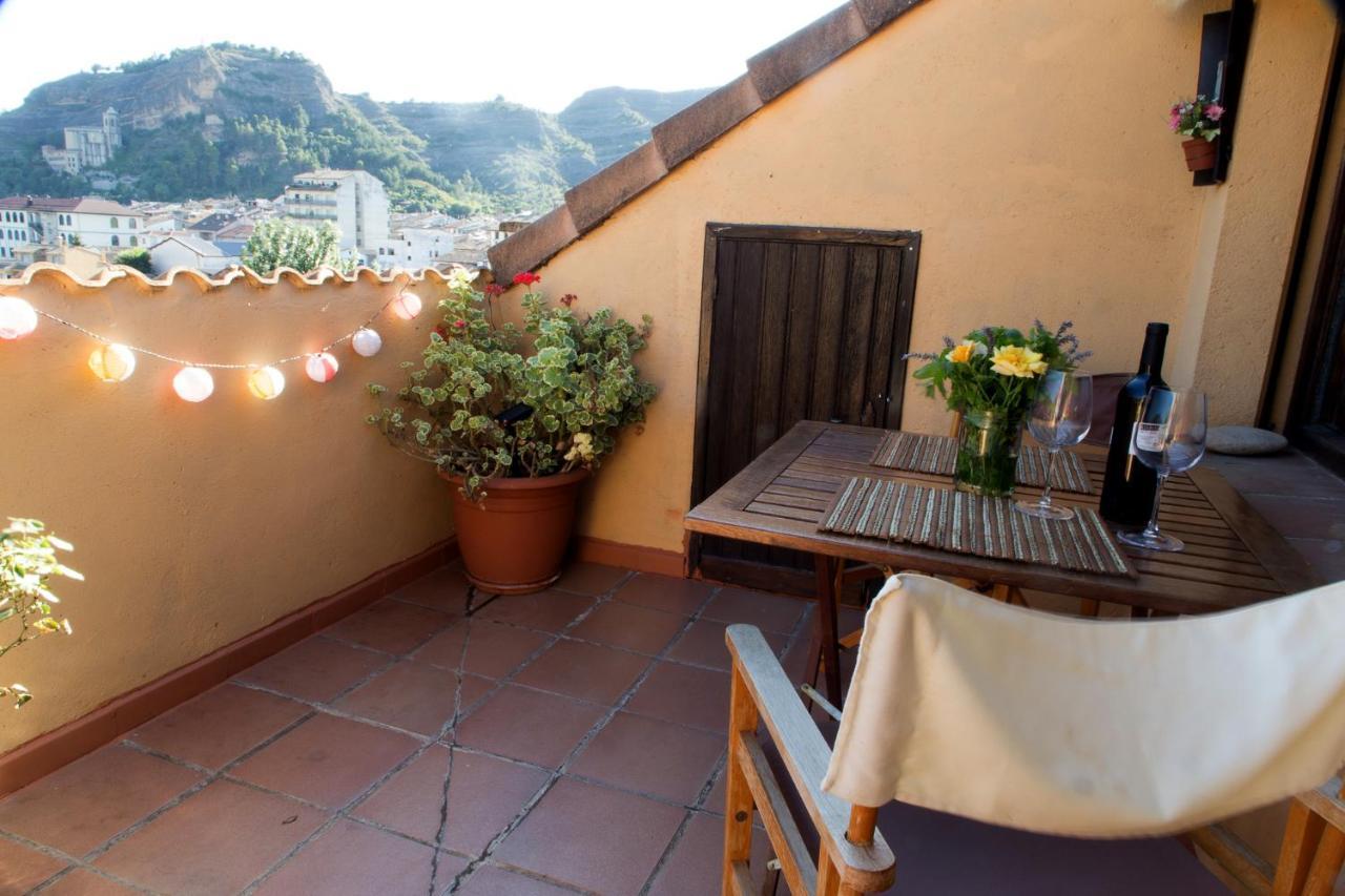Atico Con Terraza En Graus-Pirineo De Huesca Apartman Kültér fotó